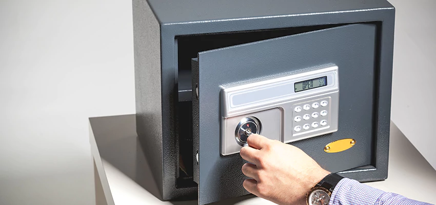 Jewelry Safe Unlocking Service in Spring Hill, Florida